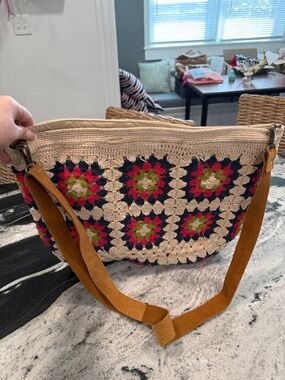 Panache Crochet Granny-Square Shoulder Bag in Beige, Pink & Navy